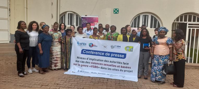 Africa – Il movimento delle donne: i giornalisti incontrano le donne che subiscono violenza nei flussi migratori
