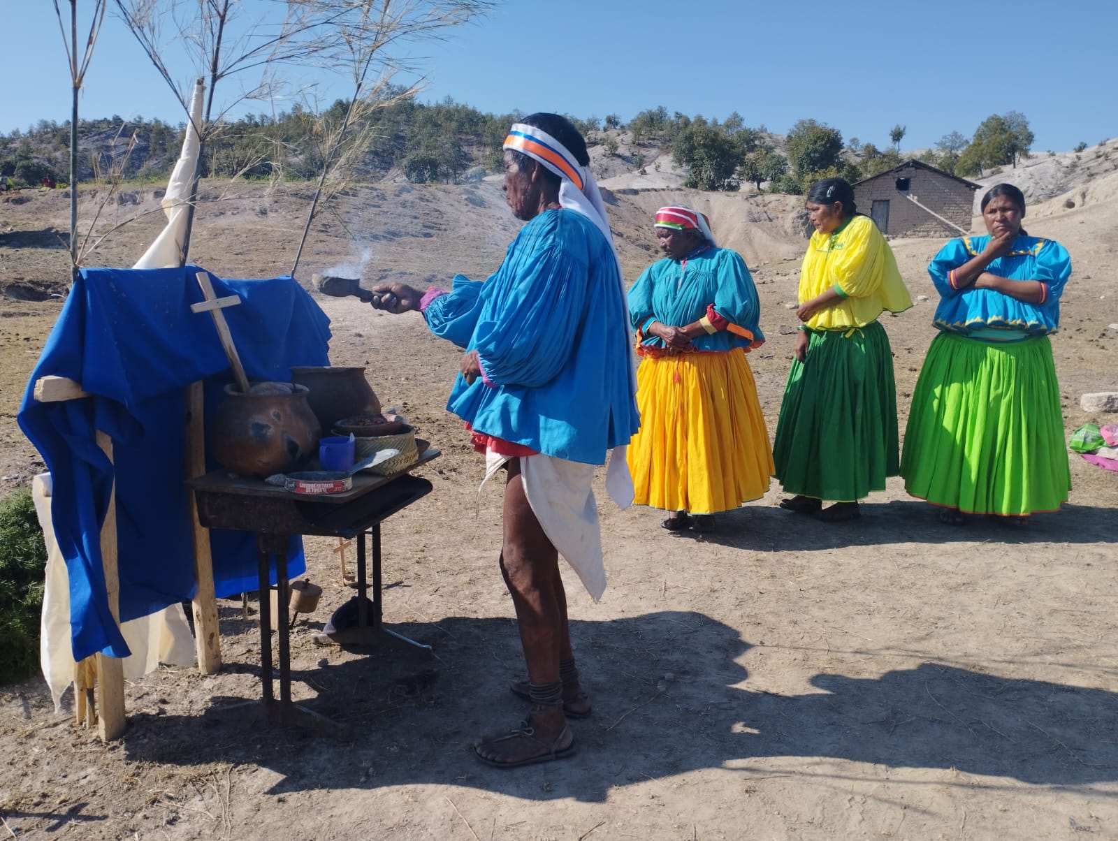 Incensing at a Yumari (in Gavilana)