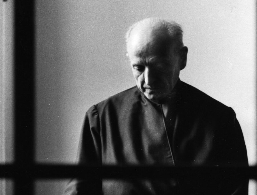 Jesuit.Media_fr-arrupe-praying-at-the-roman-jesuit-curia_45070286915_ojpg