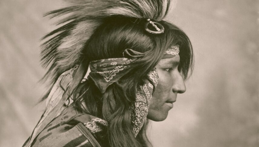 person-black-and-white-vintage-monochrome-feather-sketch-771771-pxhere.com
