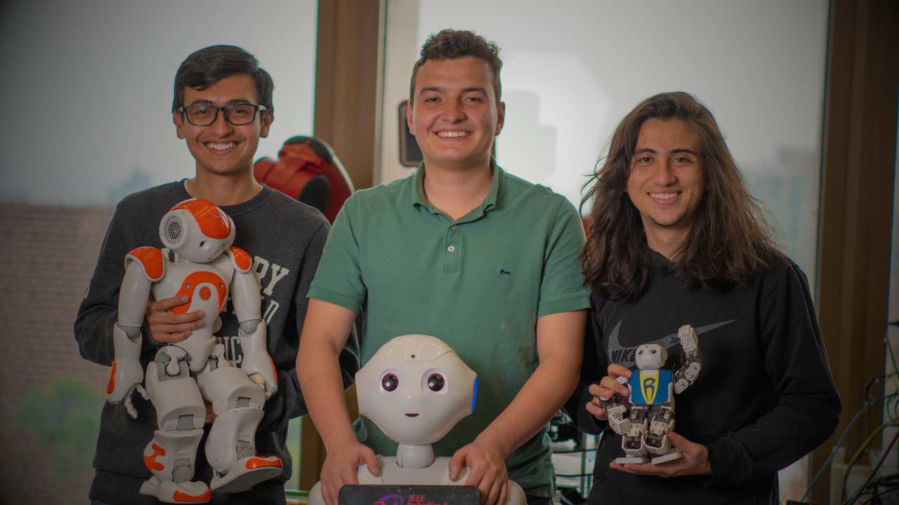 ¿Trabajo sin trabajadores? Inteligencia artificial, empleo y sociedad humana